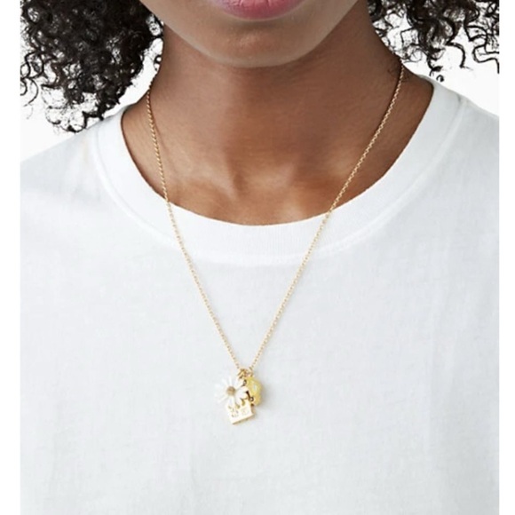 Kate Spade‎ Off We Go 3 Travel Charms,Car Flower Postcard Pendant Chain Necklace - Picture 4 of 5